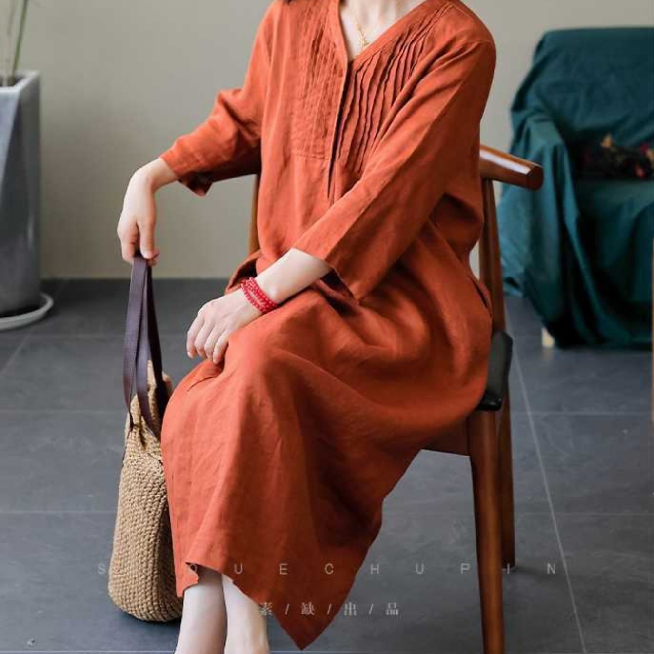 | Versatile Long Dress with Accordion Pleats and Breathable Linen Fabric