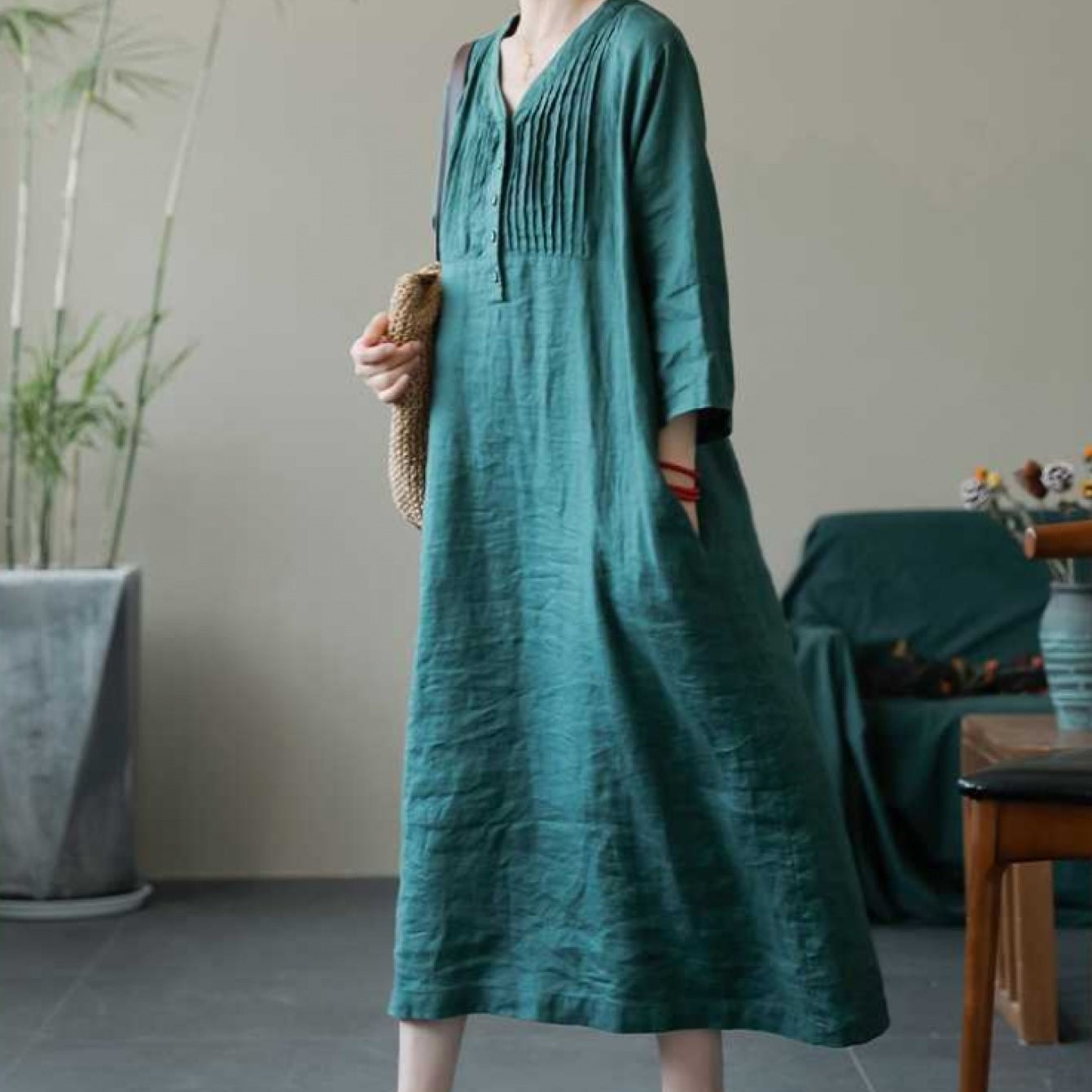 | Versatile Long Dress with Accordion Pleats and Breathable Linen Fabric