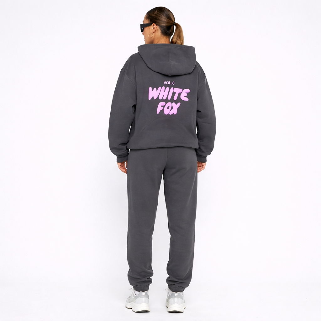 MADISON – Modern Lounge Tracksuit with Relaxed Athletic Silhouette