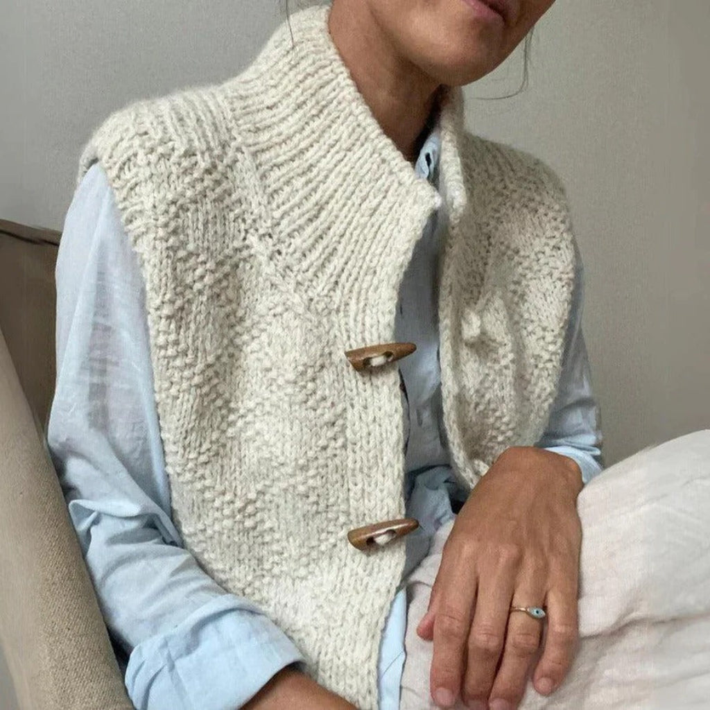 Emma | Structured Sleeveless Vest for Effortless Everyday Elegance 2